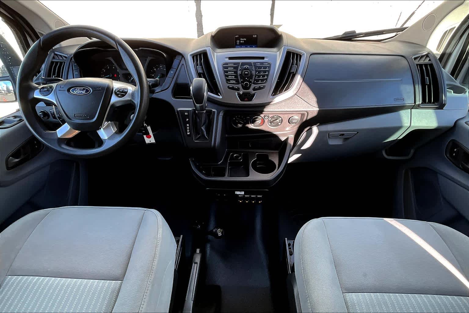 Thumbnail: 2018 Ford Transit Series - 10