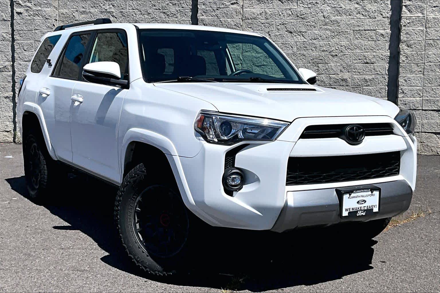 Thumbnail: 2022 Toyota 4Runner - 21