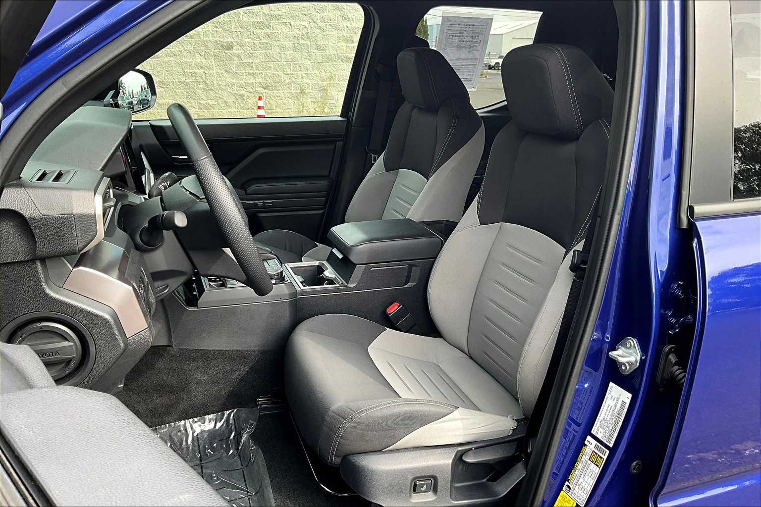 Thumbnail: 2024 Toyota Tacoma - 11