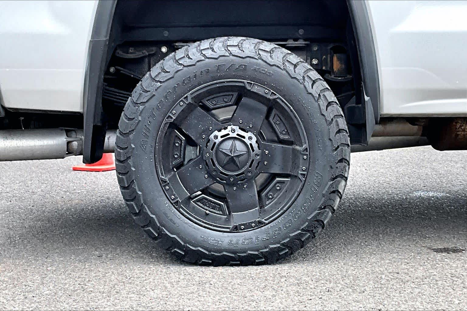 Thumbnail: 2018 GMC Sierra 3500 - 36