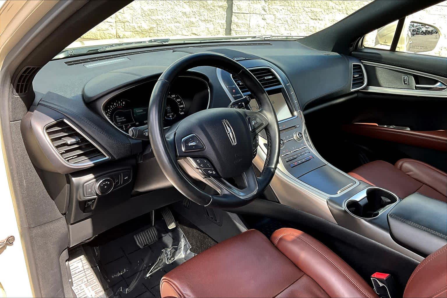 Thumbnail: 2016 Lincoln MKX - 2