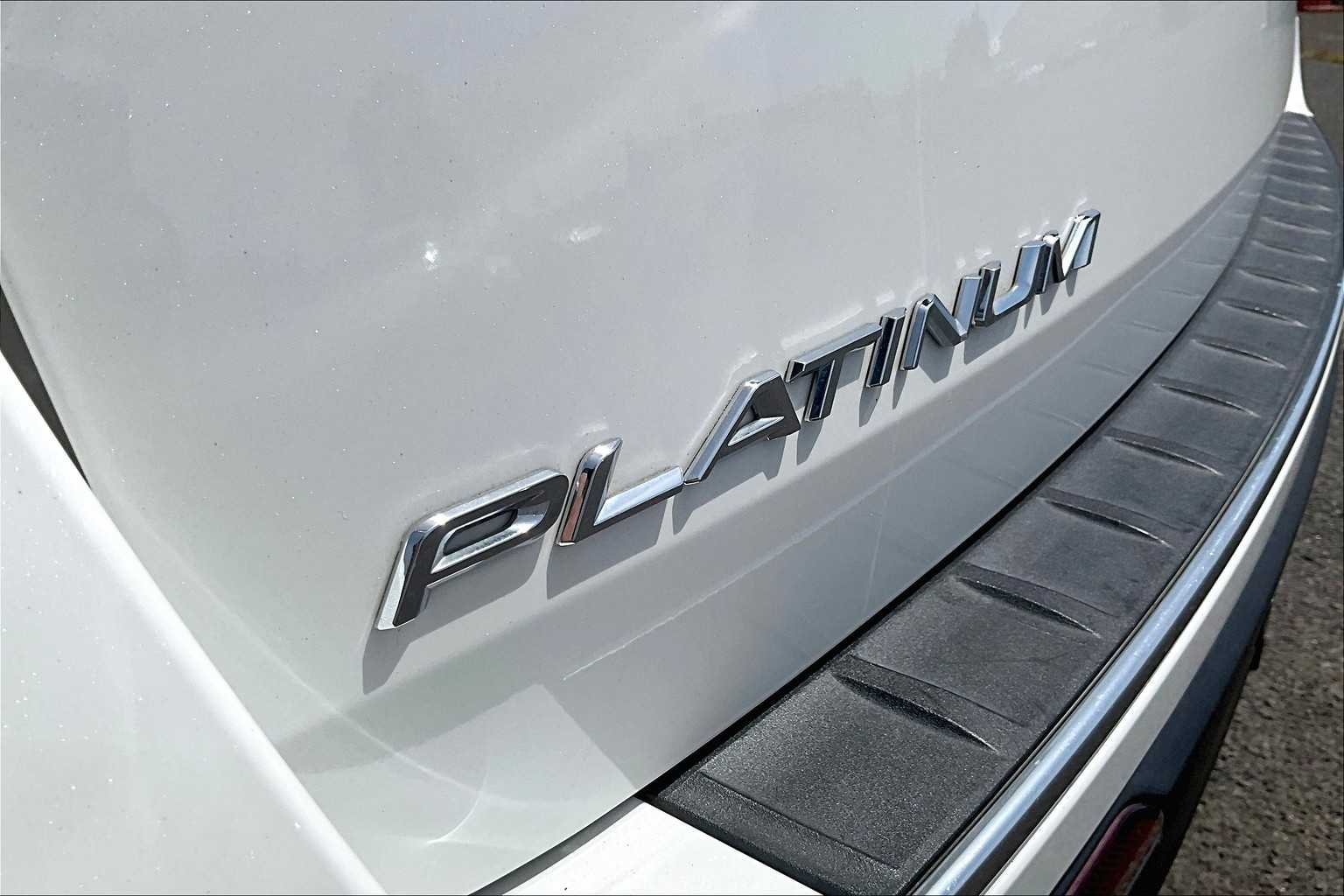 2020 Ford Explorer Platinum 7