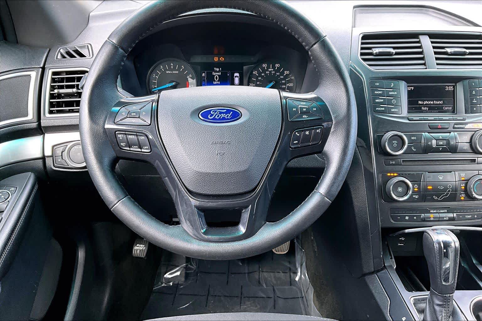 Thumbnail: 2016 Ford Explorer - 14