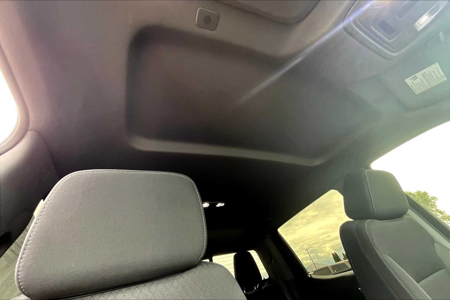 Thumbnail: 2021 Chevrolet Silverado 1500 - 30