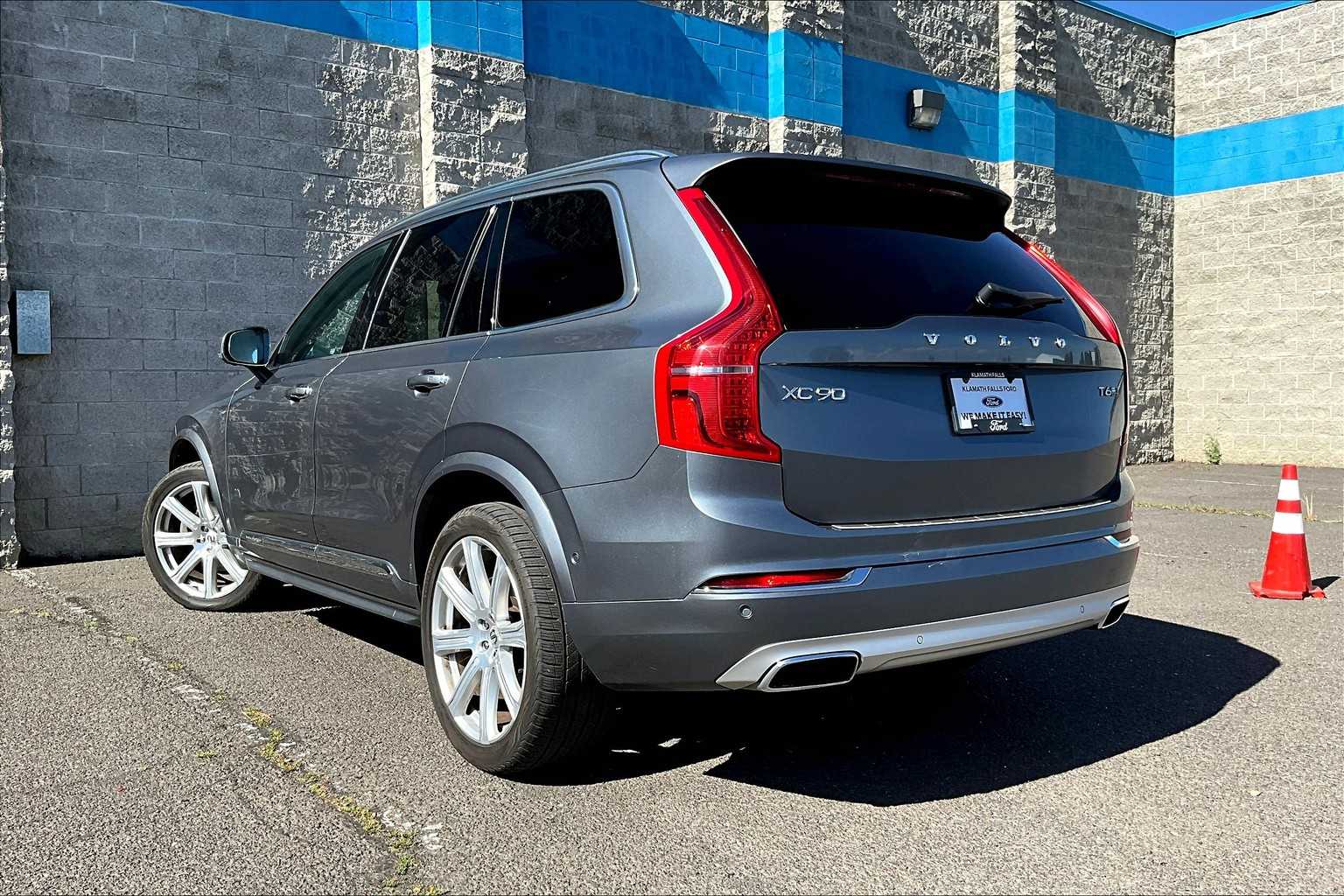 Thumbnail: 2018 Volvo XC90 - 4
