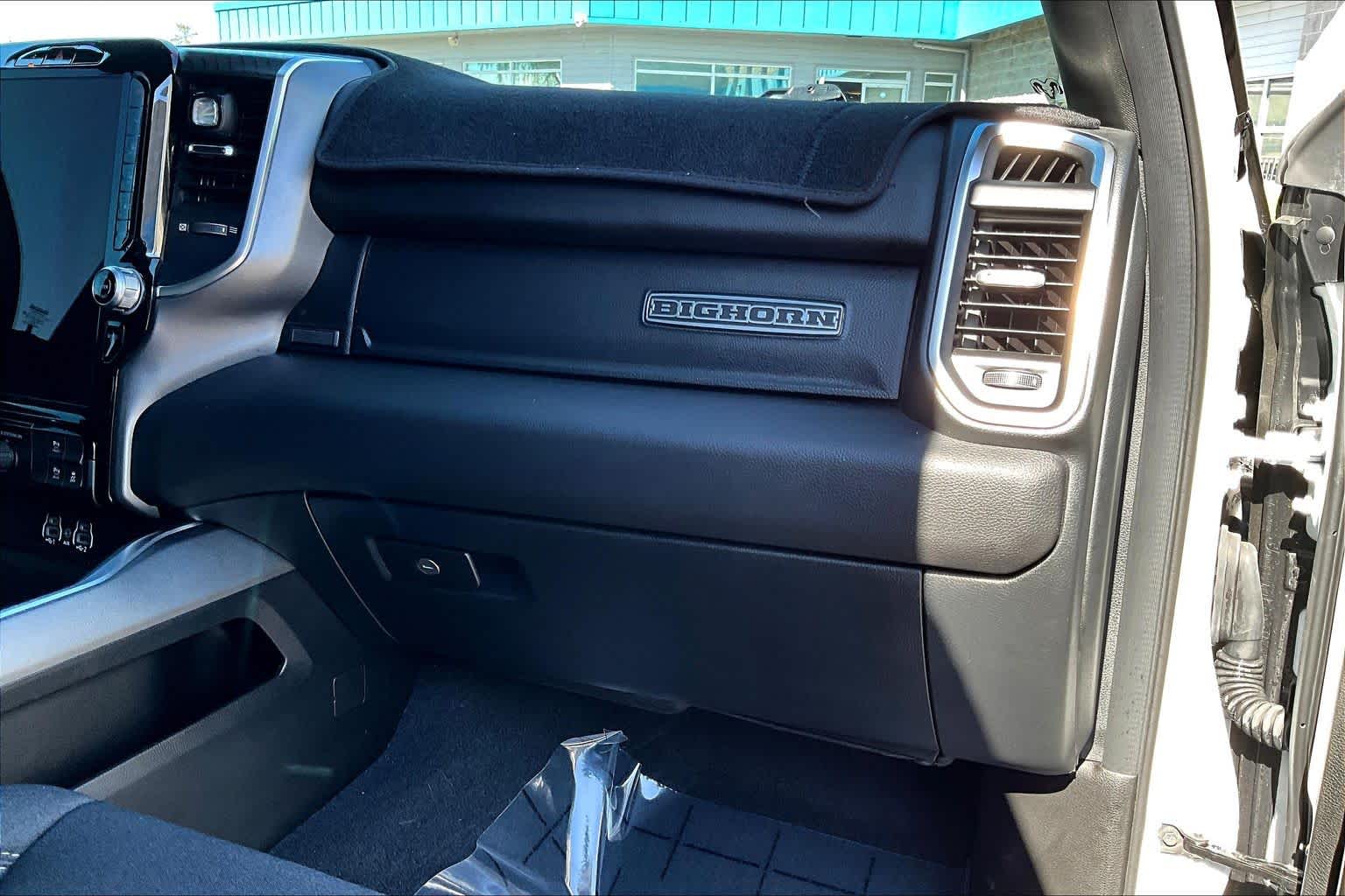 Thumbnail: 2025 RAM 1500 - 23