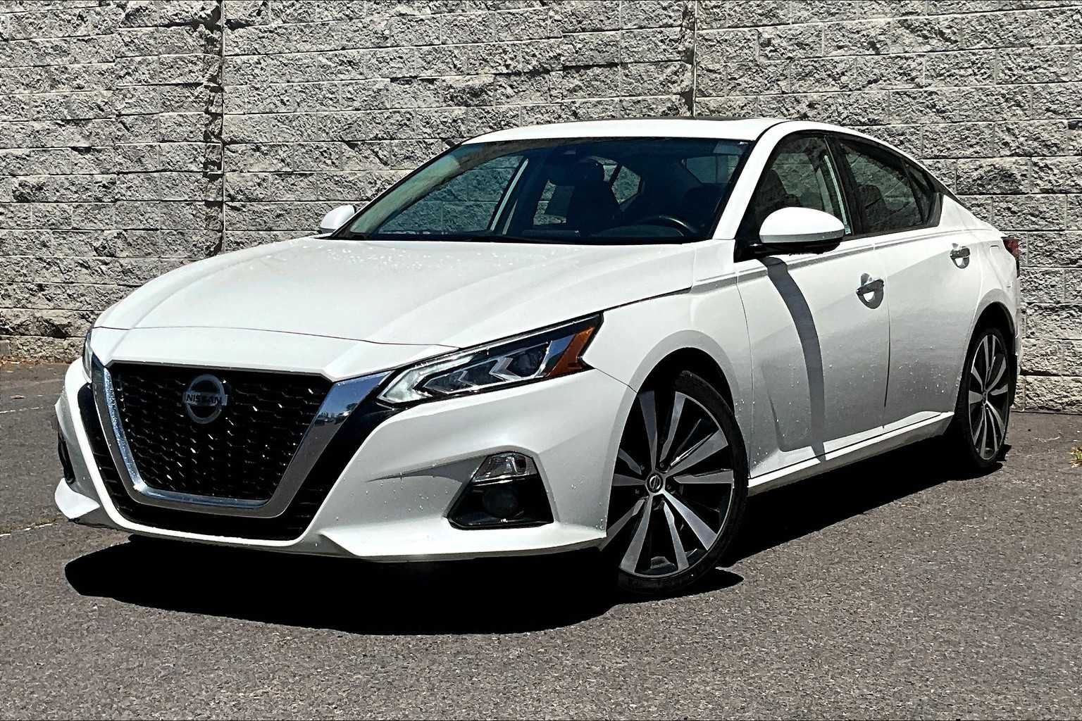 2019 Nissan Altima Platinum -
                  Klamath Falls, OR