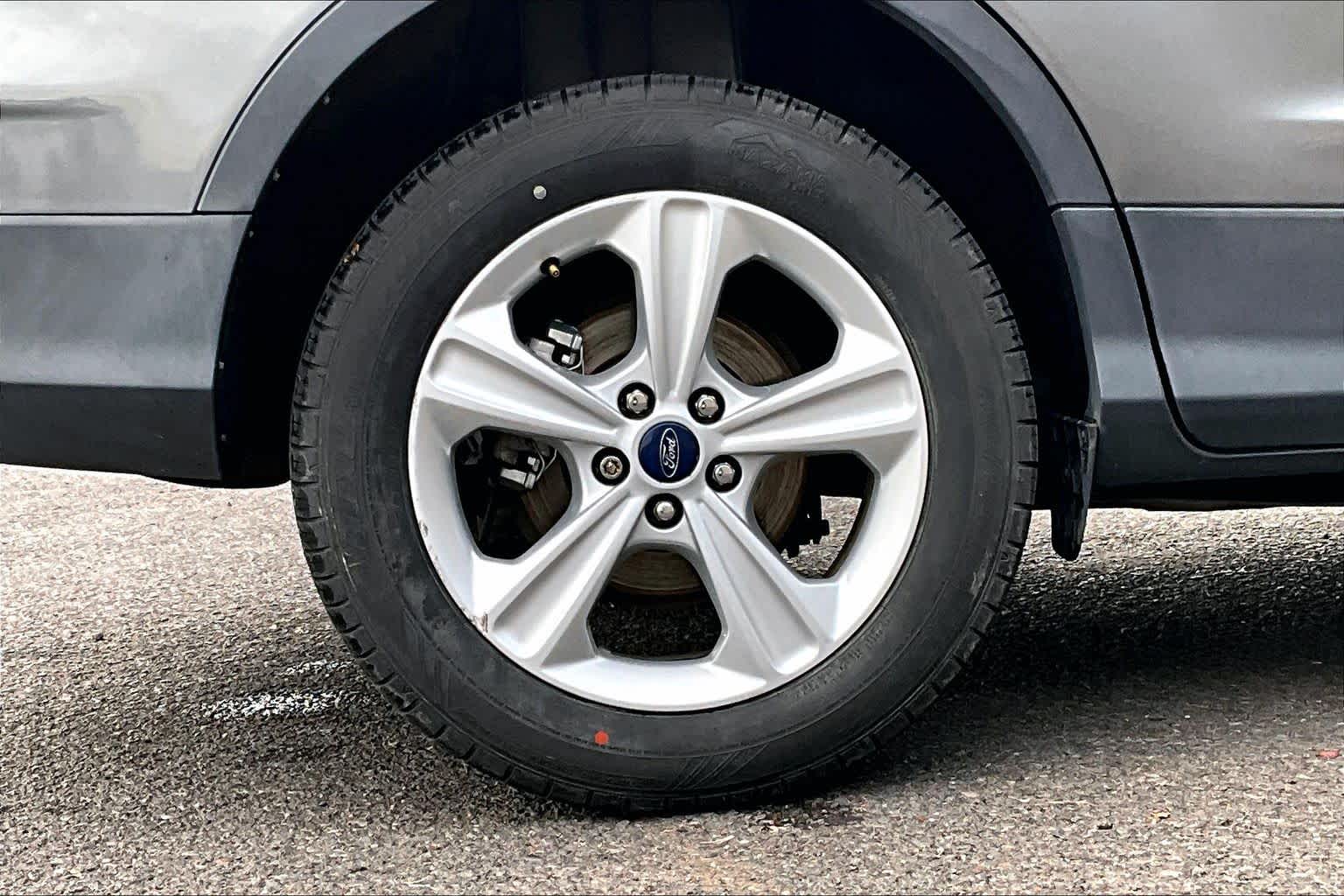 Thumbnail: 2014 Ford Escape - 36