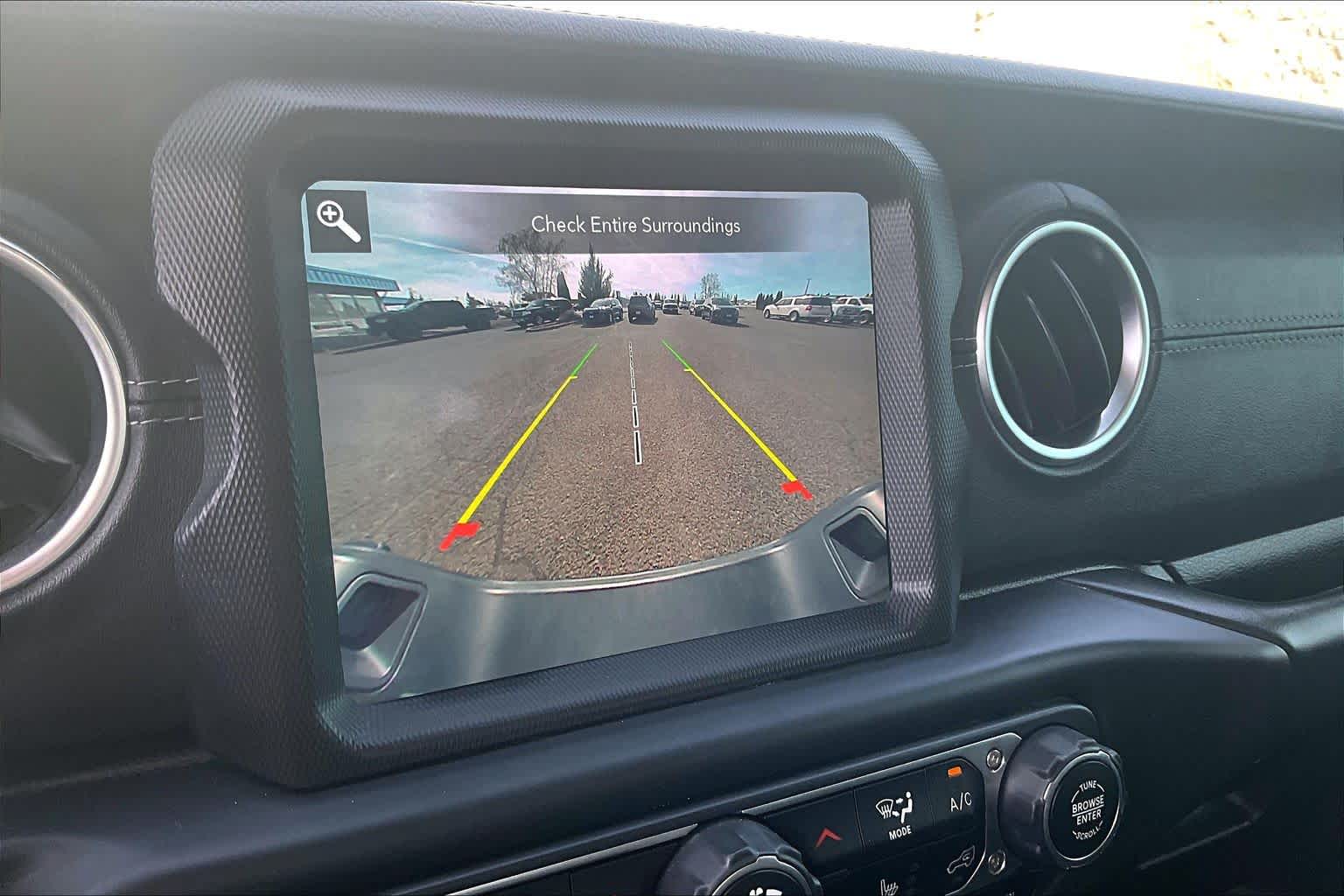 Thumbnail: 2020 Jeep Gladiator - 26