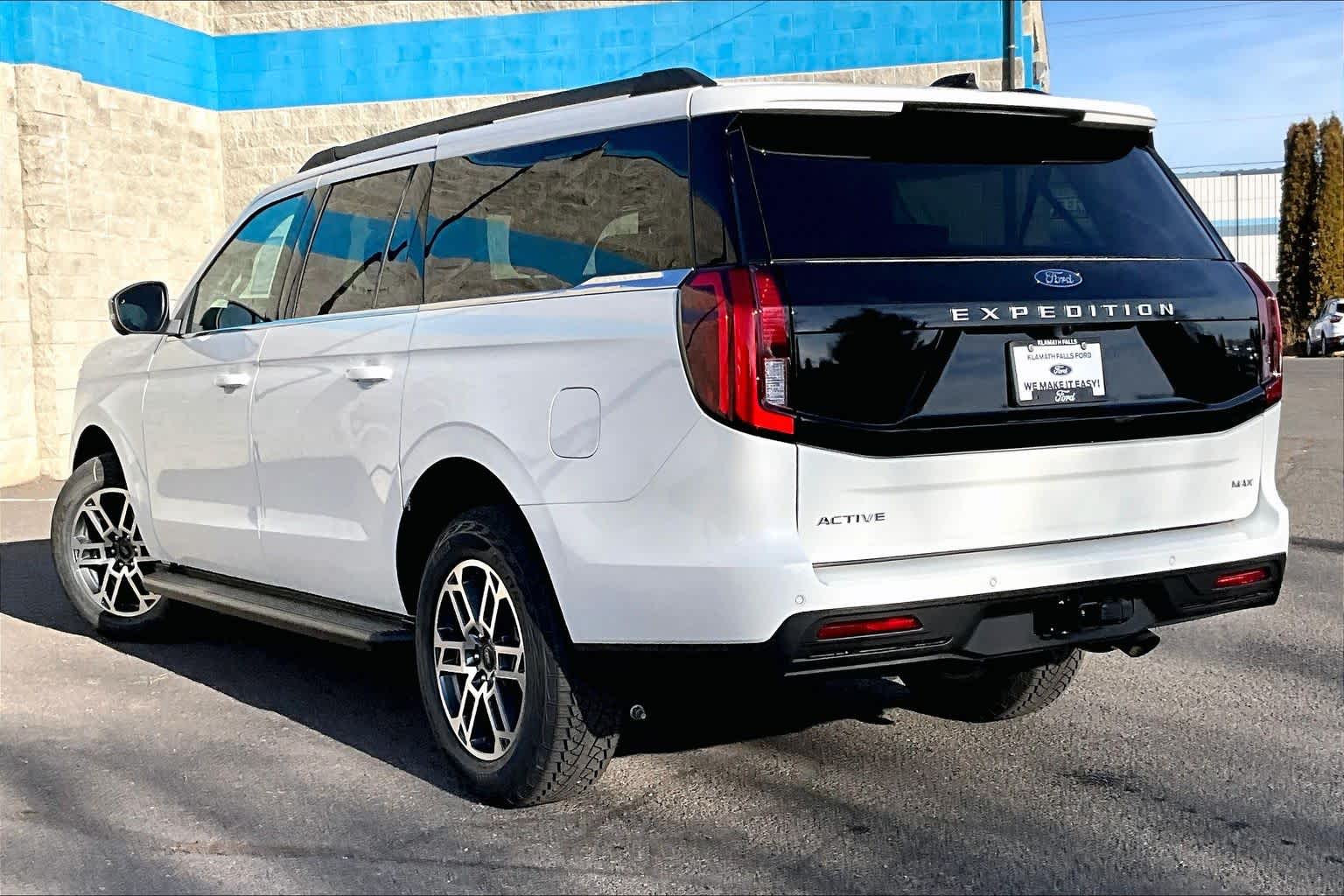 Thumbnail: 2026 Ford Expedition MAX - 4