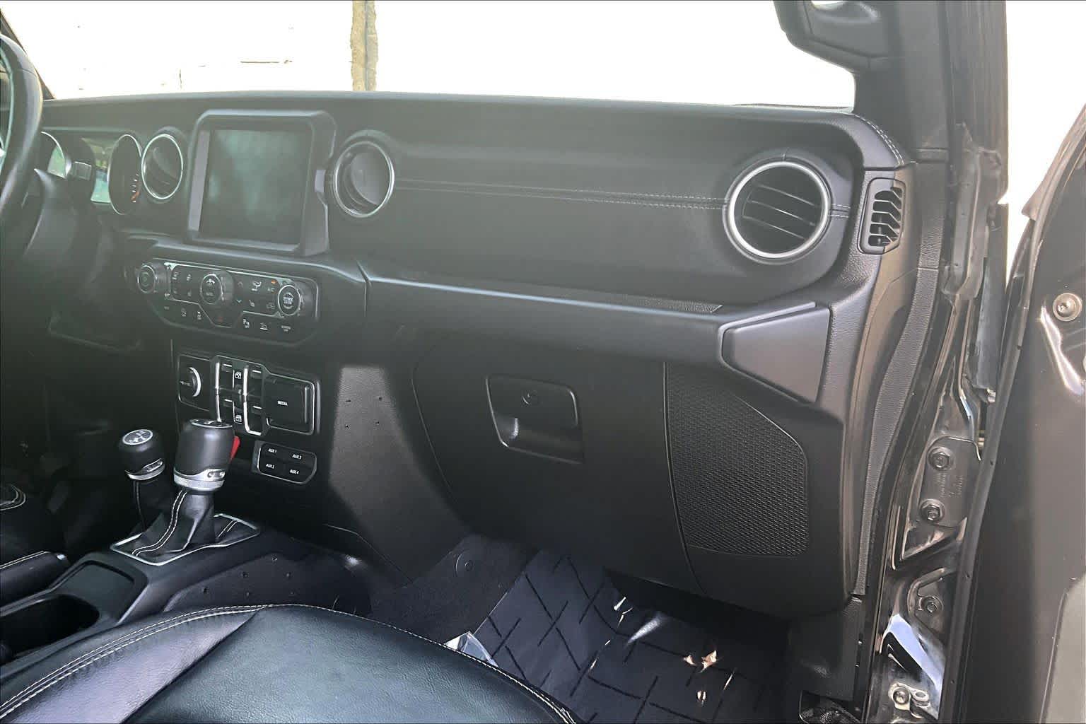 Thumbnail: 2020 Jeep Gladiator - 23