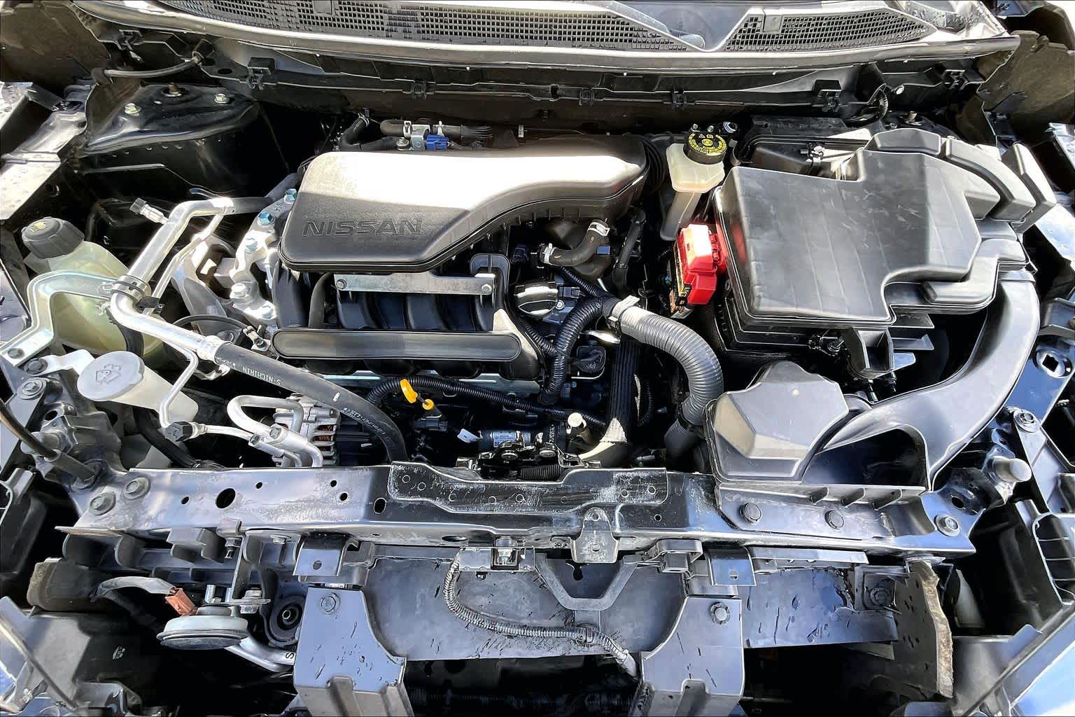 Thumbnail: 2021 Nissan Rogue Sport - 9