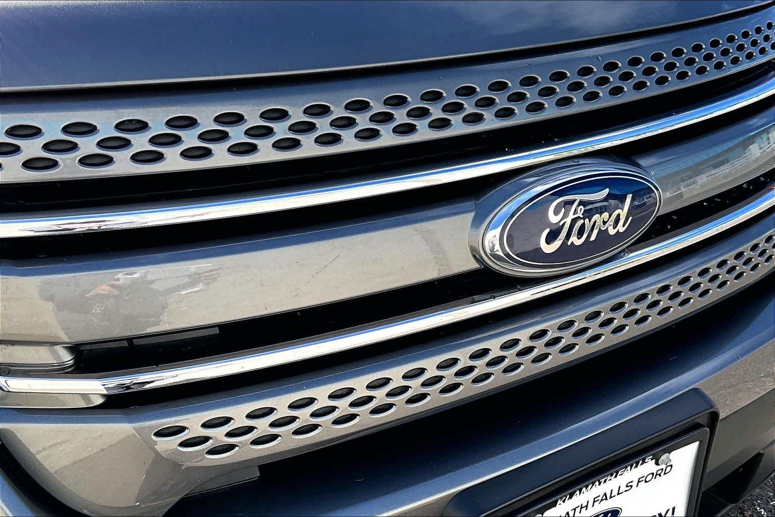 Thumbnail: 2013 Ford Explorer - 33