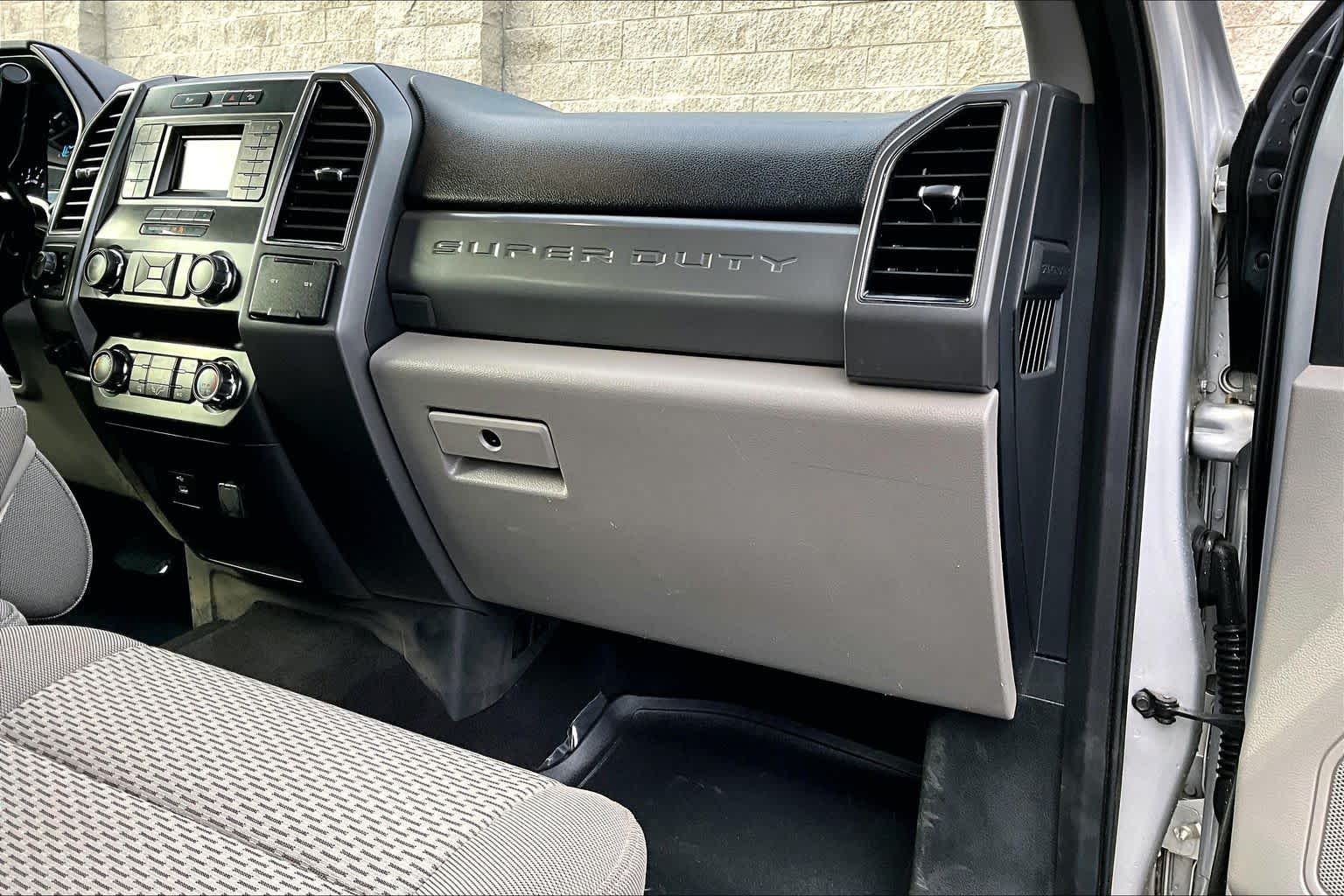 Thumbnail: 2019 Ford F-250 - 23