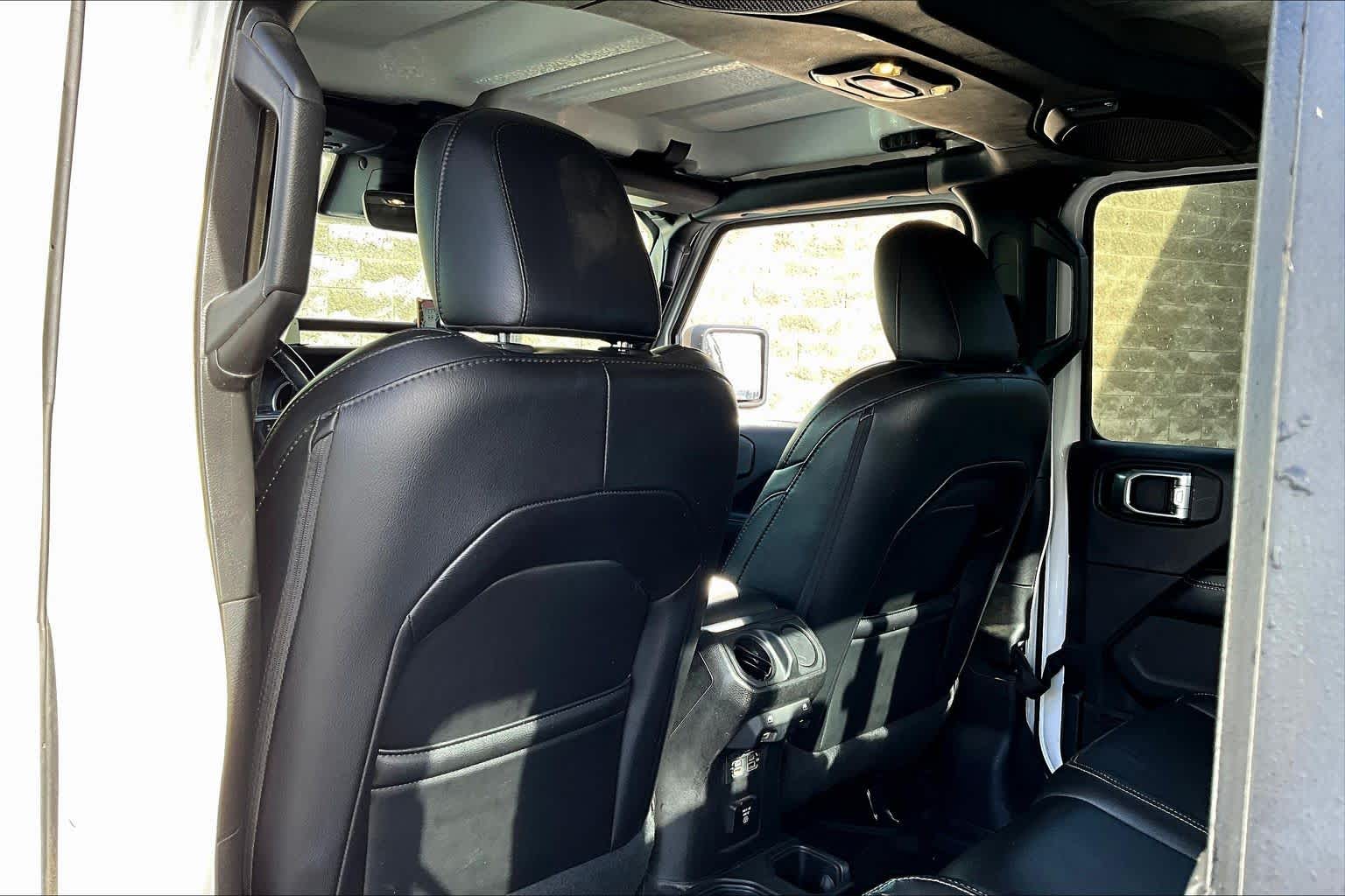 Thumbnail: 2020 Jeep Gladiator - 12