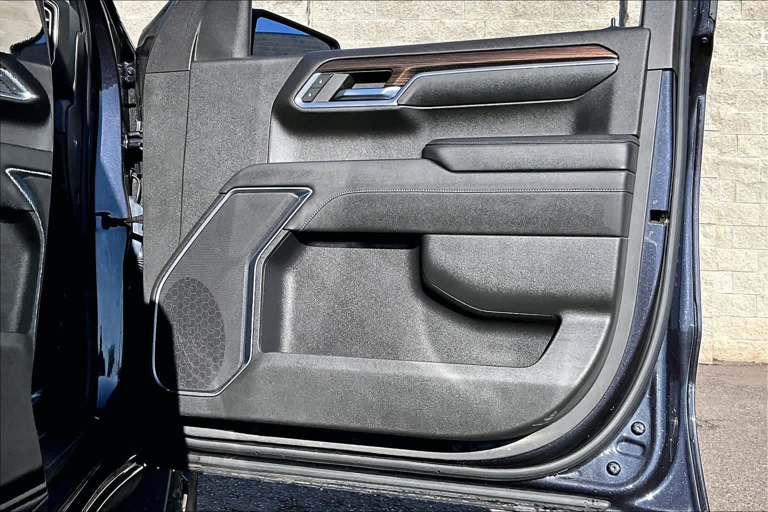 Thumbnail: 2022 Chevrolet Silverado 1500 - 28