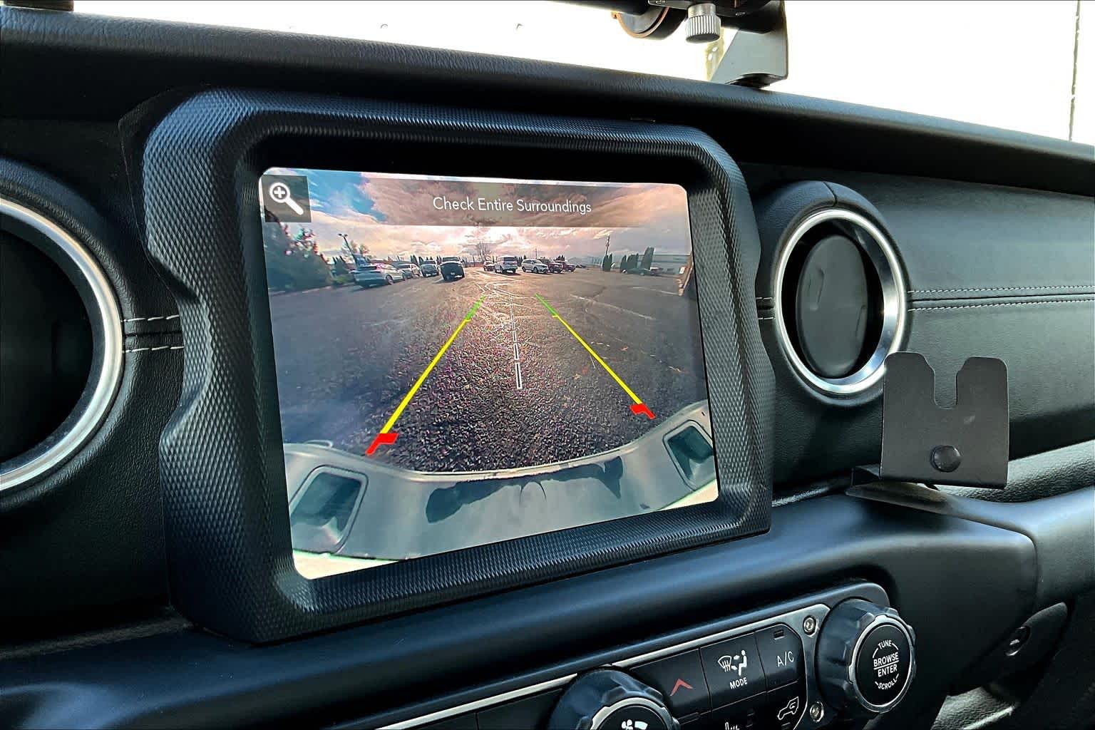 Thumbnail: 2020 Jeep Gladiator - 26