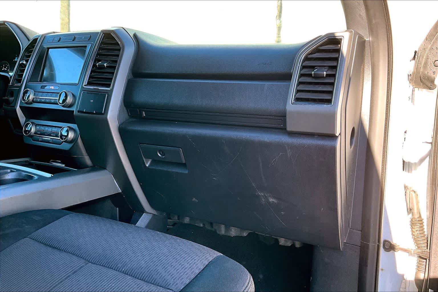 Thumbnail: 2019 Ford Expedition MAX - 23