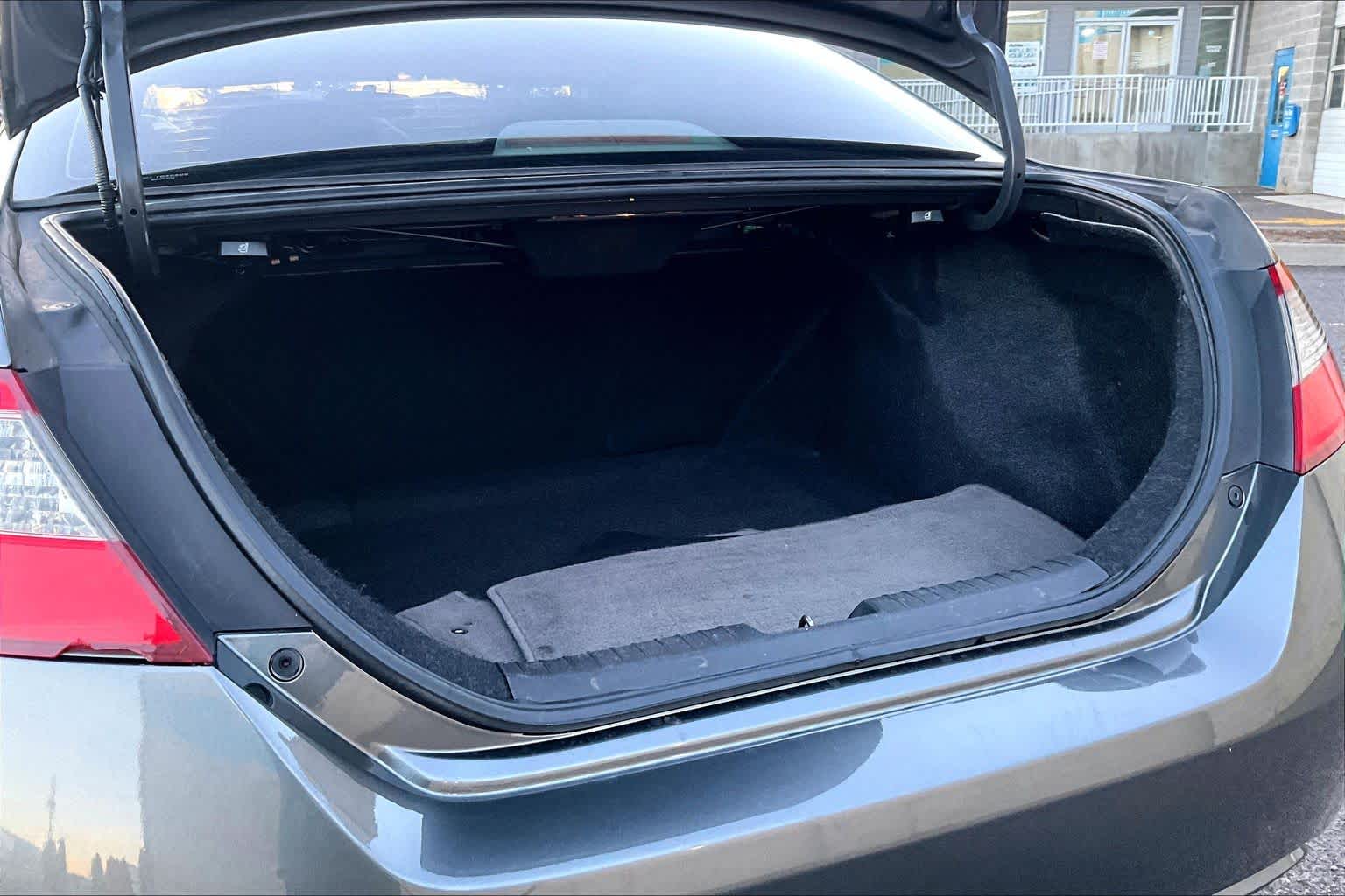 Thumbnail: 2011 Honda Civic - 17