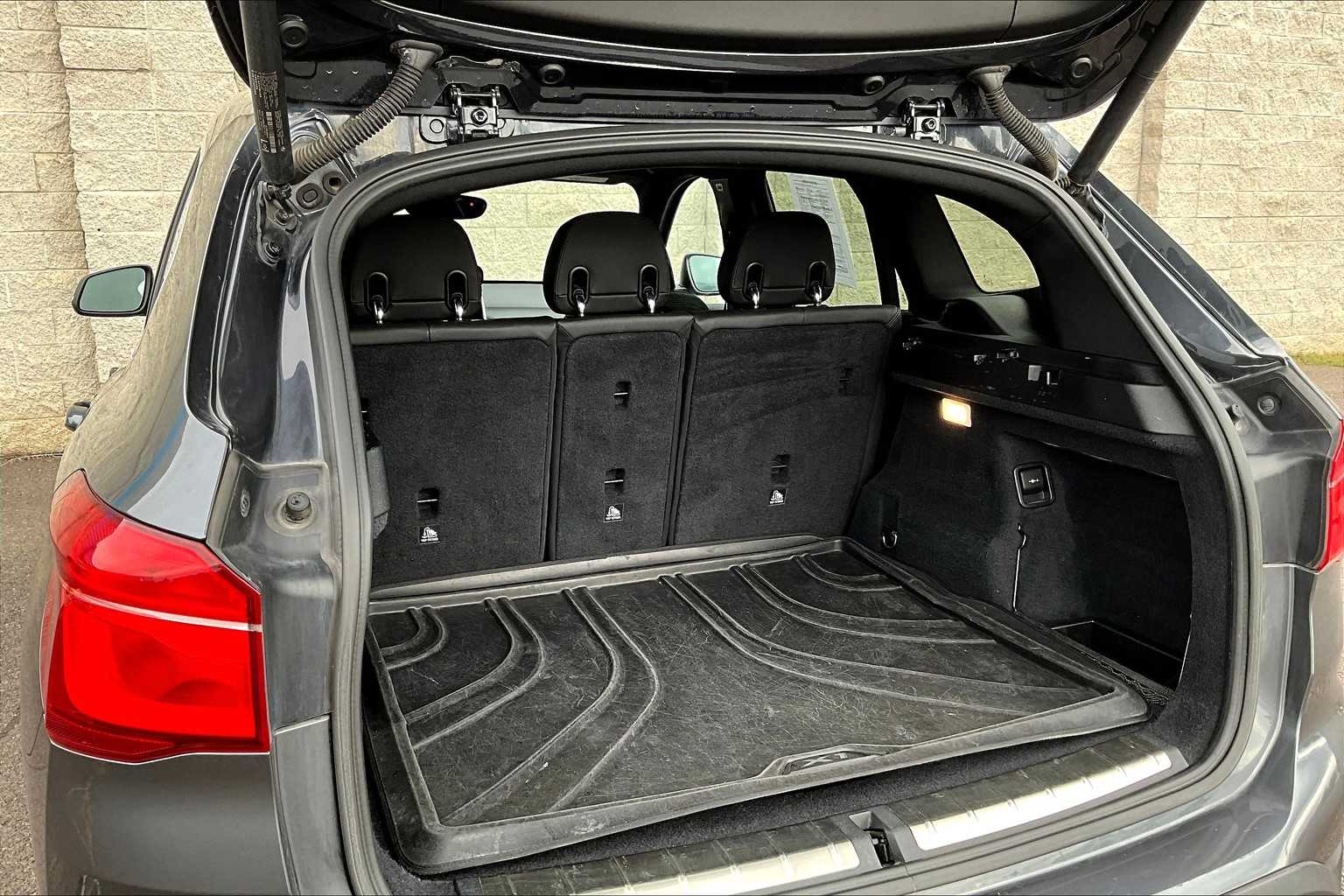 Thumbnail: 2019 BMW X1 - 18