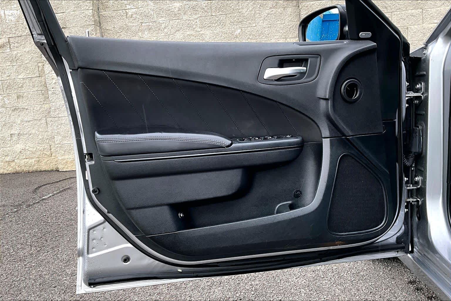 Thumbnail: 2016 Dodge Charger - 27