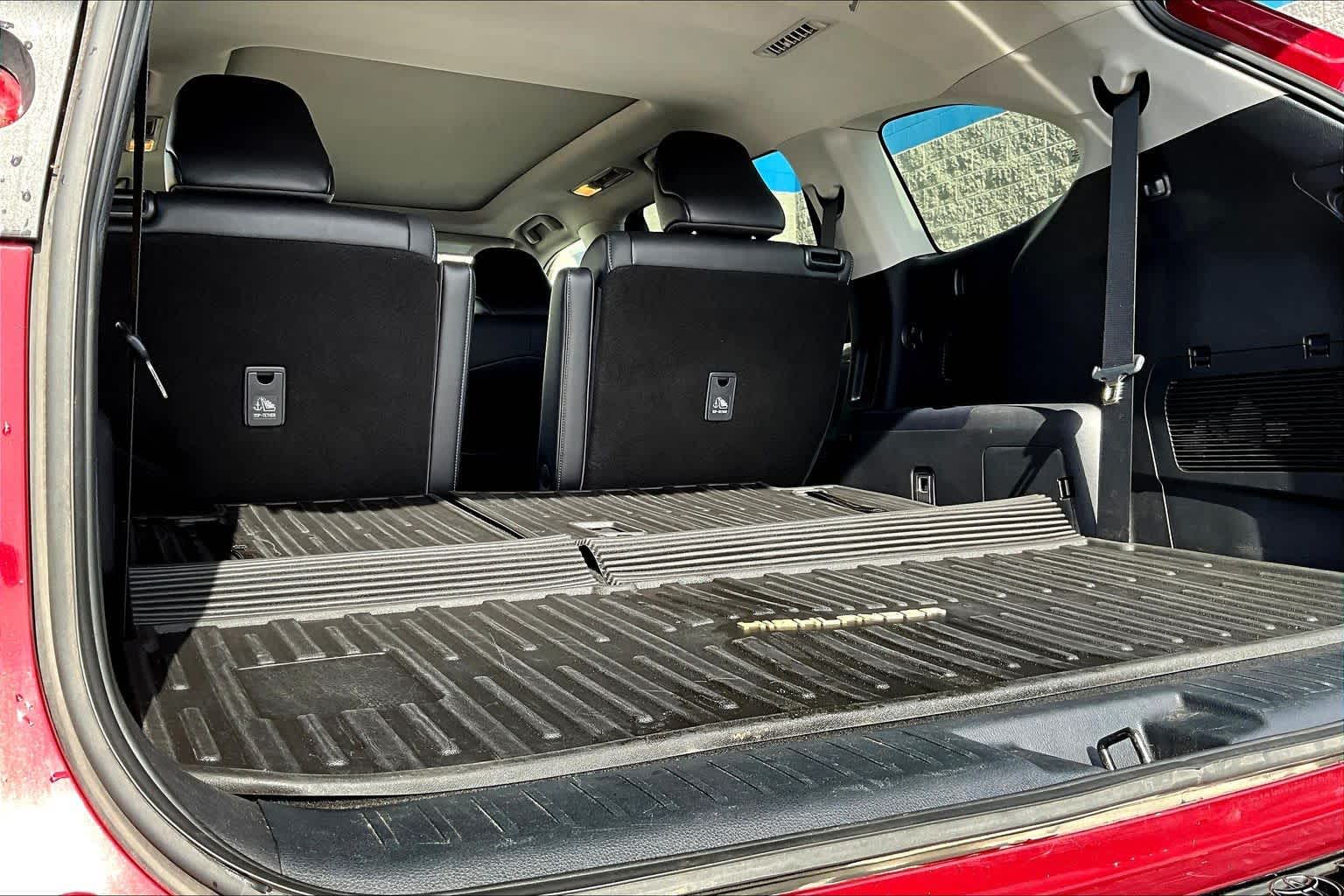 Thumbnail: 2021 Toyota Highlander - 18