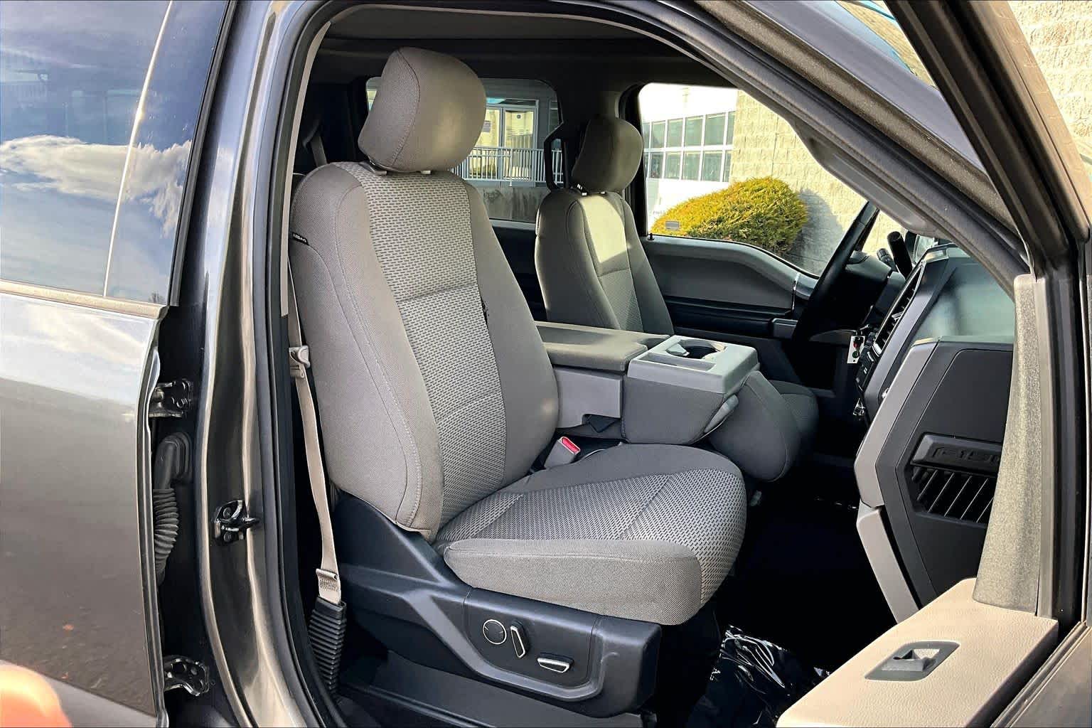 Thumbnail: 2017 Ford F-150 - 13