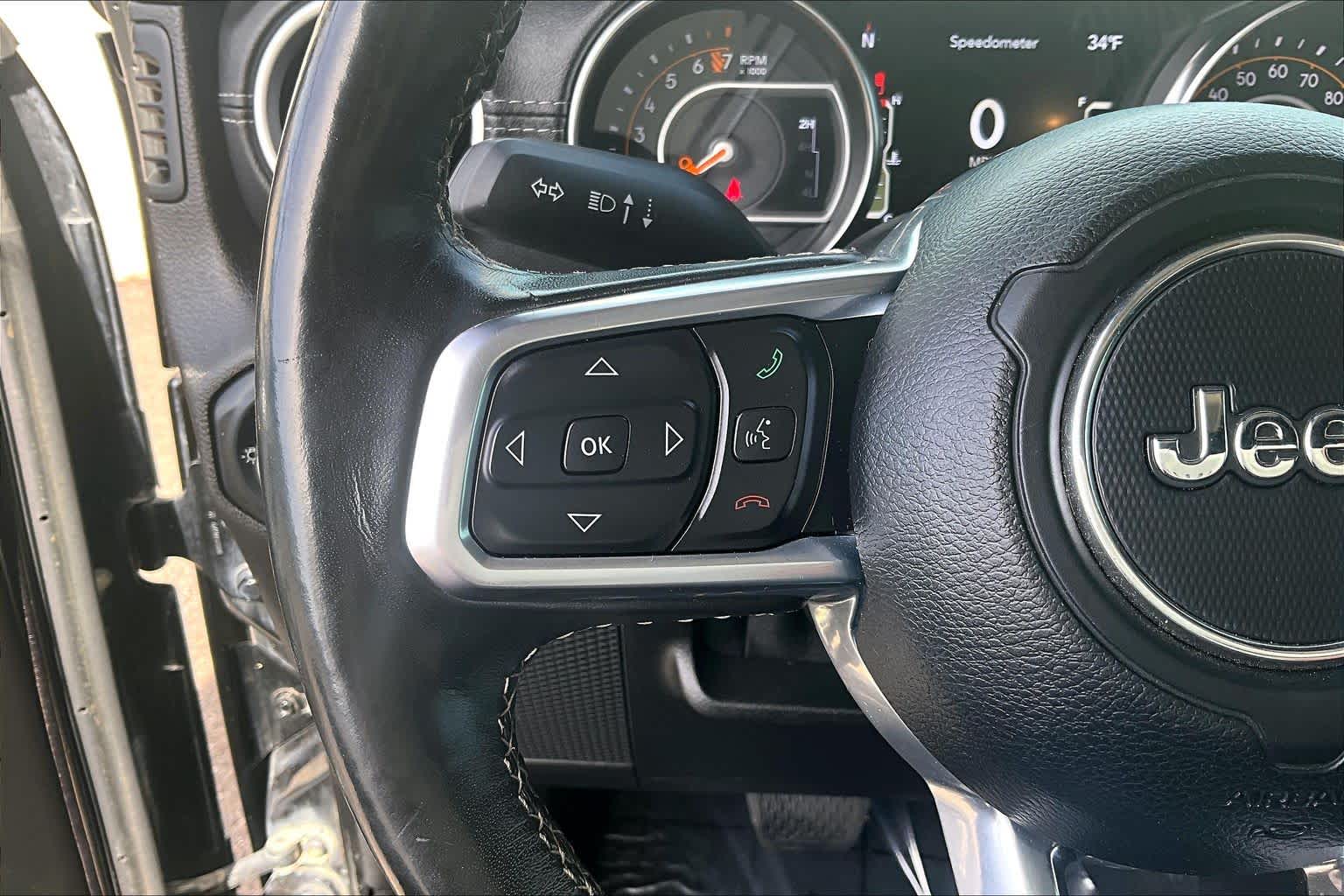 Thumbnail: 2020 Jeep Gladiator - 24