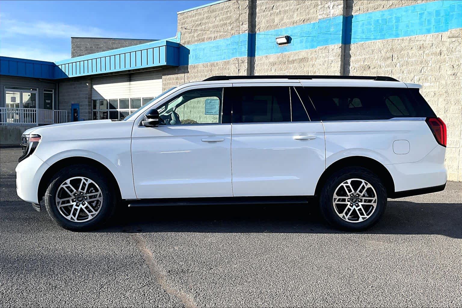 Thumbnail: 2026 Ford Expedition MAX - 3