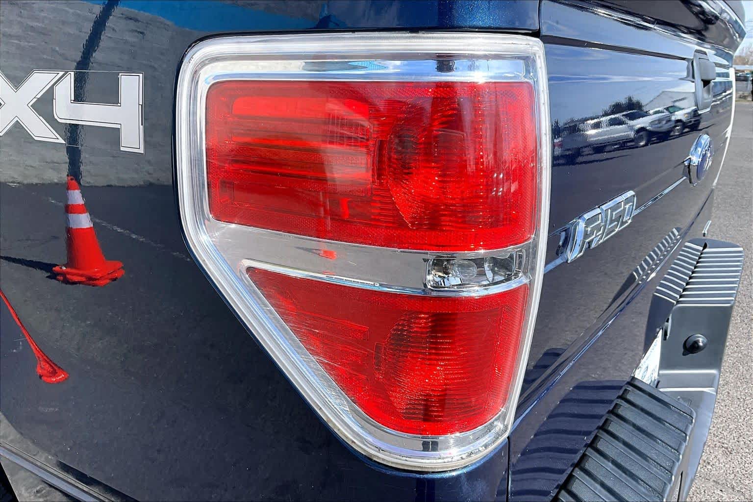 Thumbnail: 2014 Ford F-150 - 32