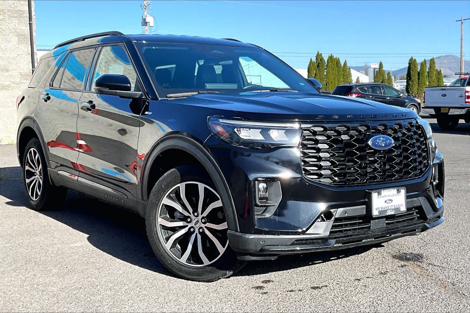Thumbnail: 2025 Ford Explorer - 21