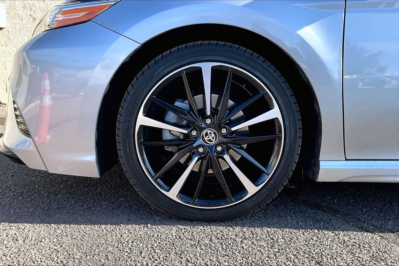 Thumbnail: 2020 Toyota Camry - 8