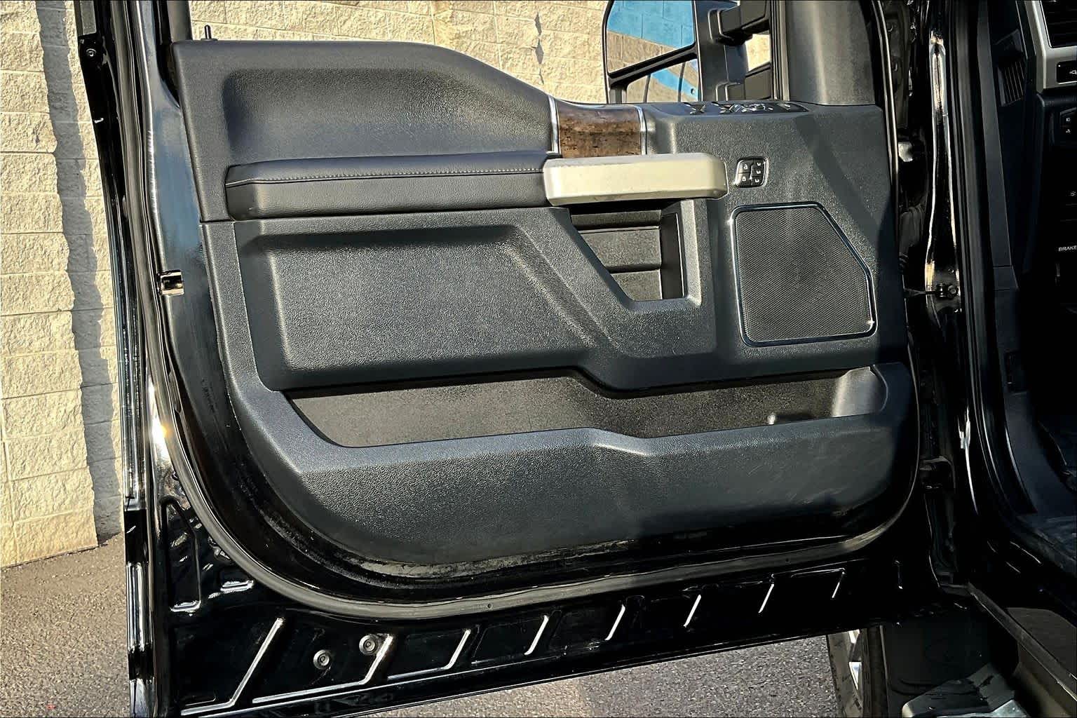 Thumbnail: 2022 Ford F-250 - 27