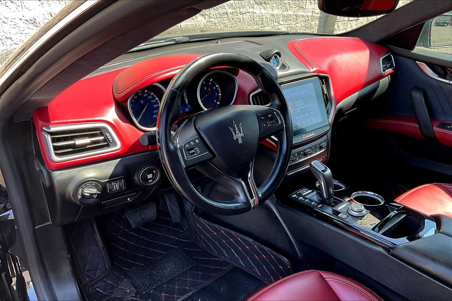 Thumbnail: 2019 Maserati Ghibli - 2