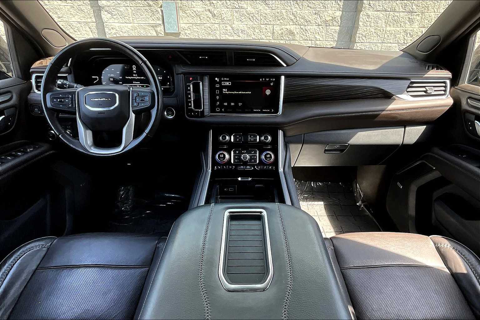 Thumbnail: 2022 GMC Yukon - 10