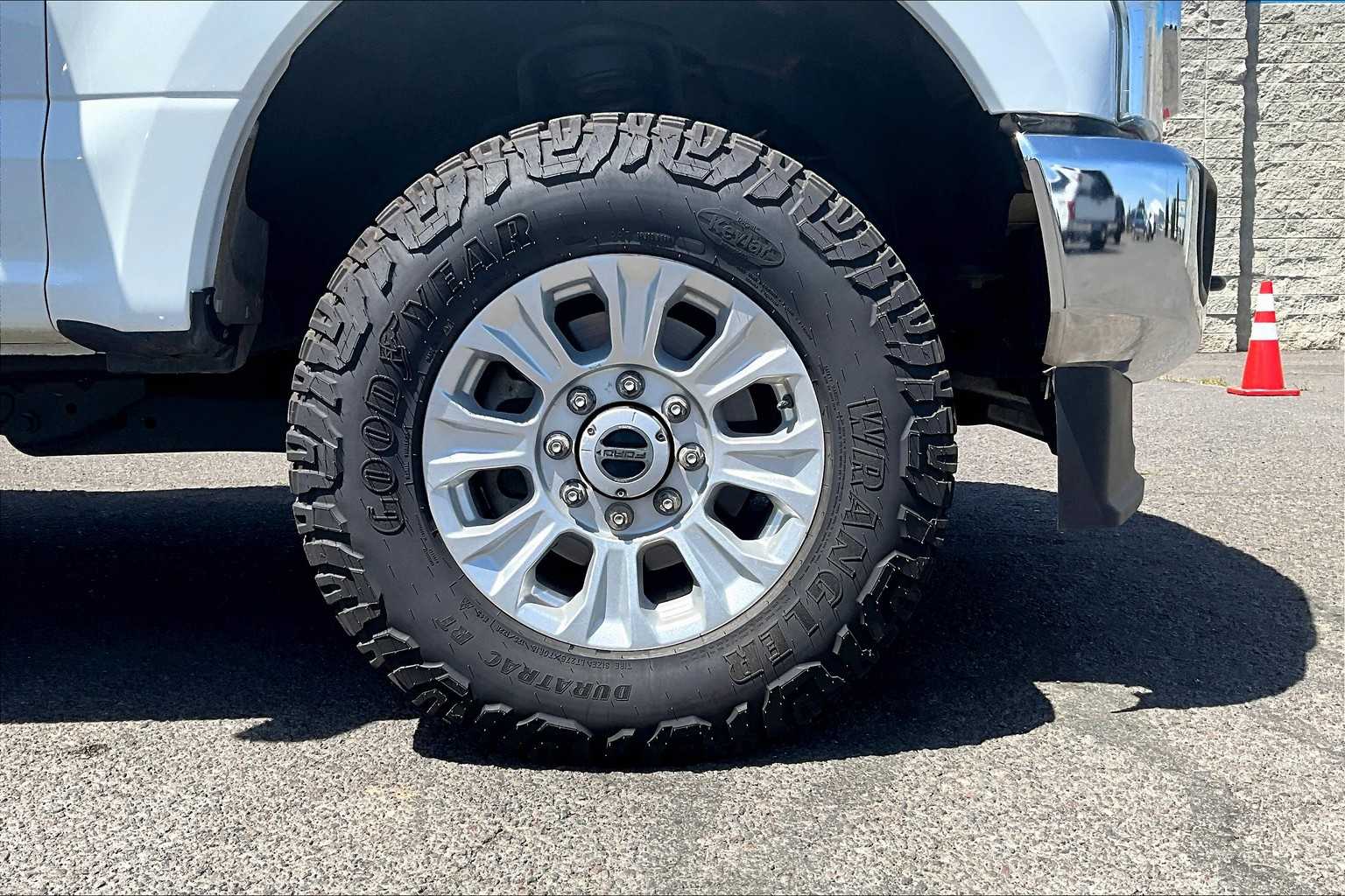 2022 Ford F-350 XLT 34