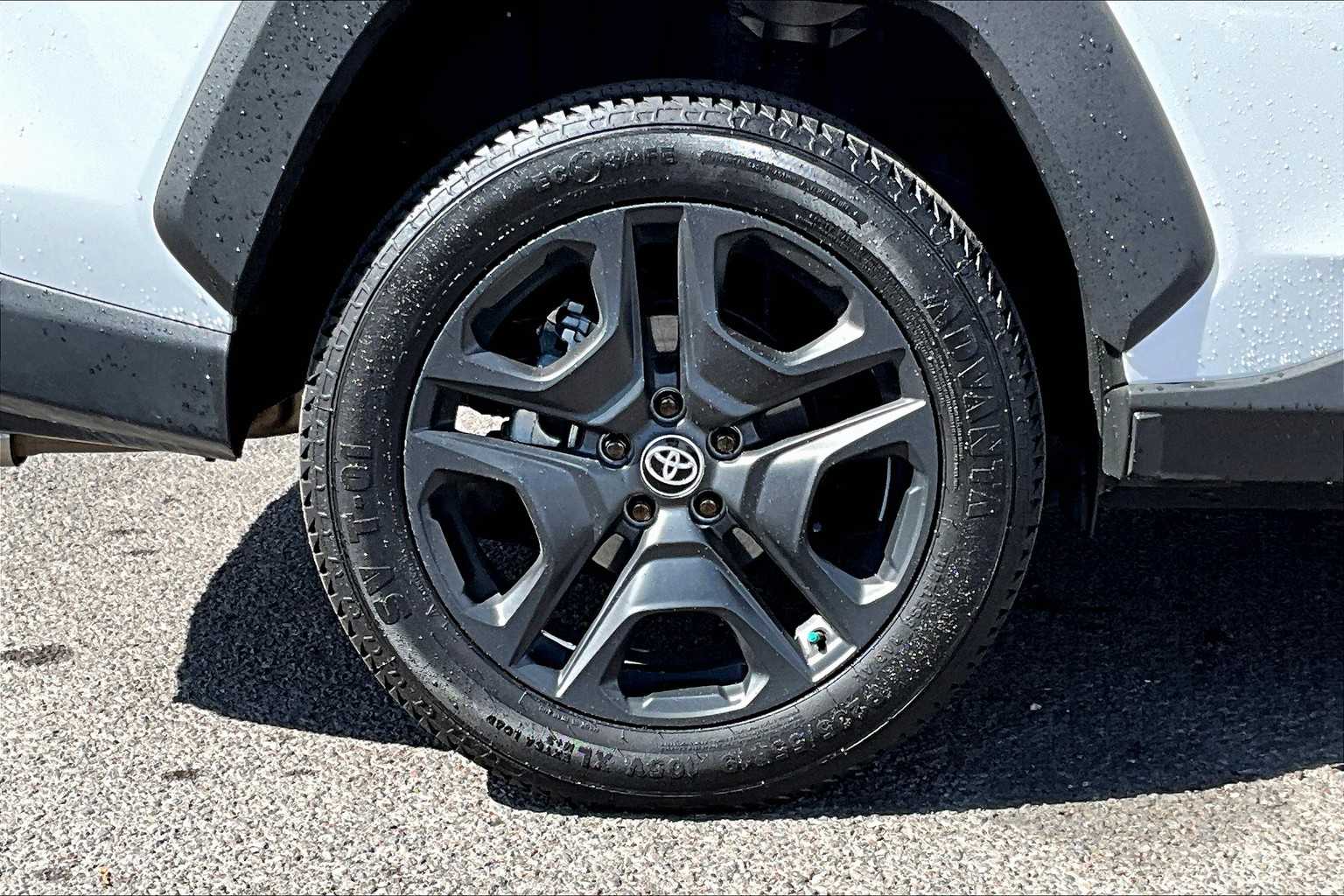 2024 Toyota RAV4 Adventure 36