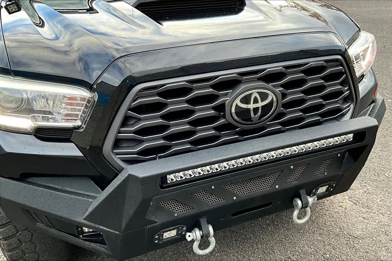 Thumbnail: 2020 Toyota Tacoma - 33