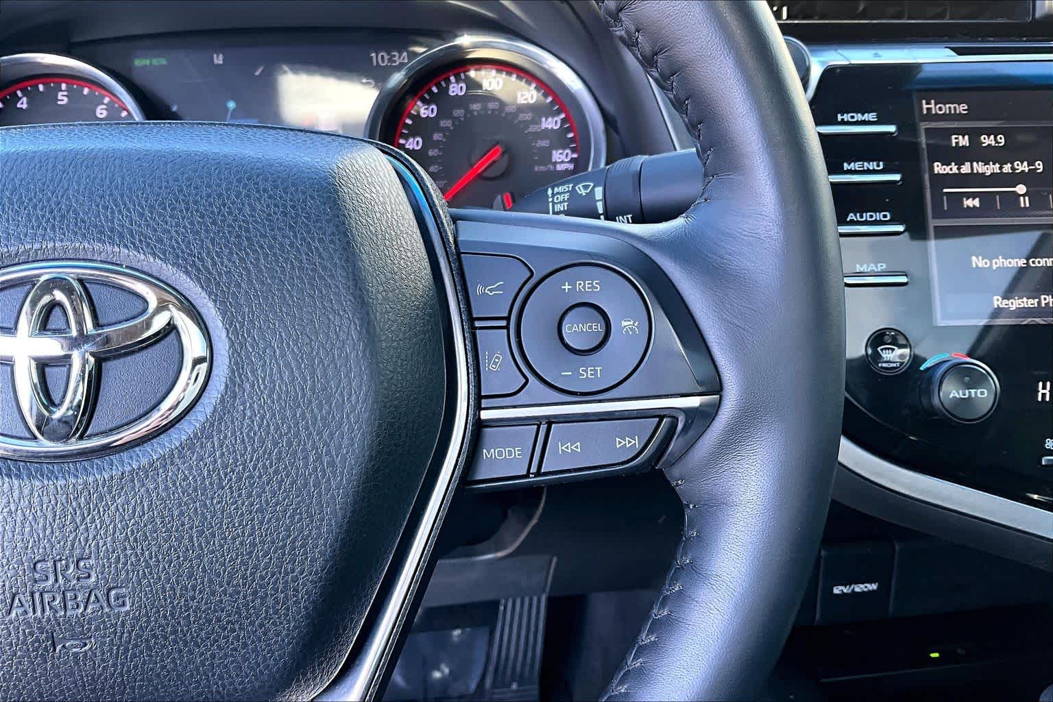 Thumbnail: 2020 Toyota Camry - 25