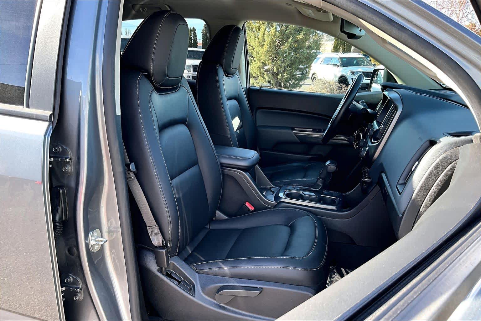 Thumbnail: 2021 Chevrolet Colorado - 13