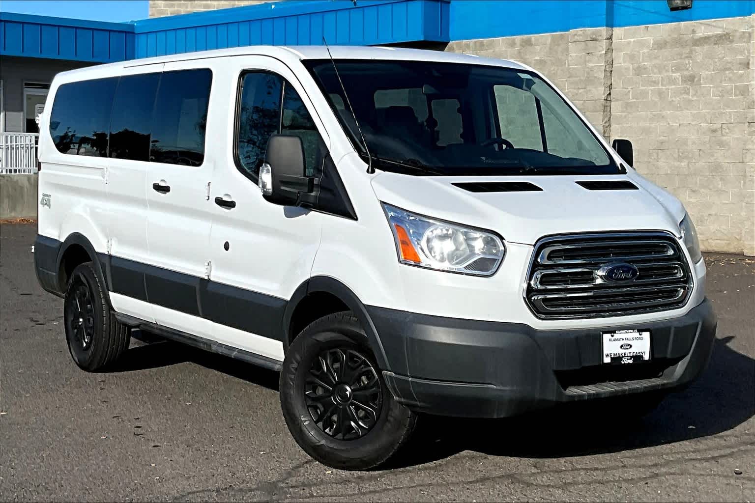 Thumbnail: 2018 Ford Transit Series - 21