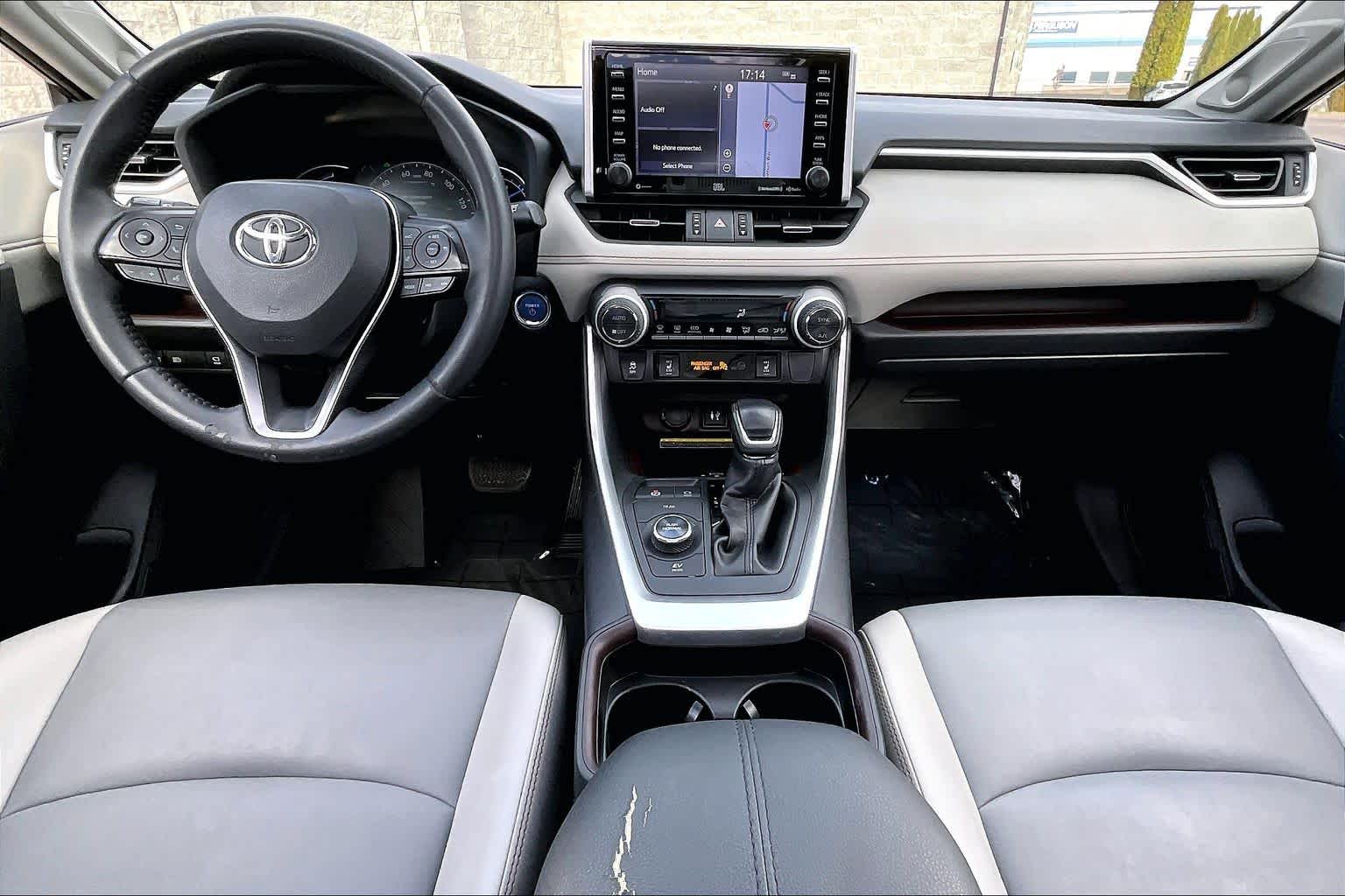 Thumbnail: 2019 Toyota RAV4 - 10
