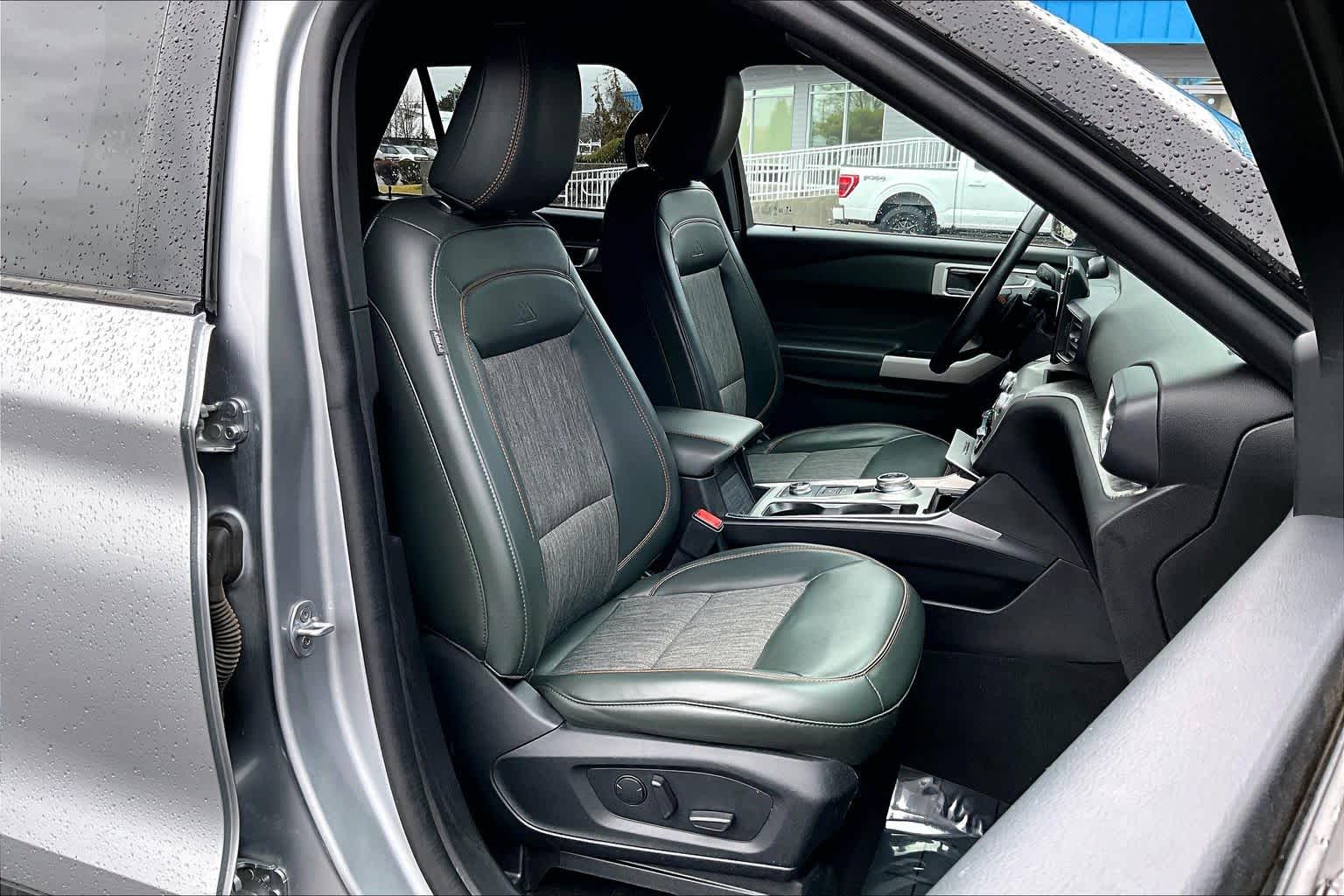 Thumbnail: 2022 Ford Explorer - 13