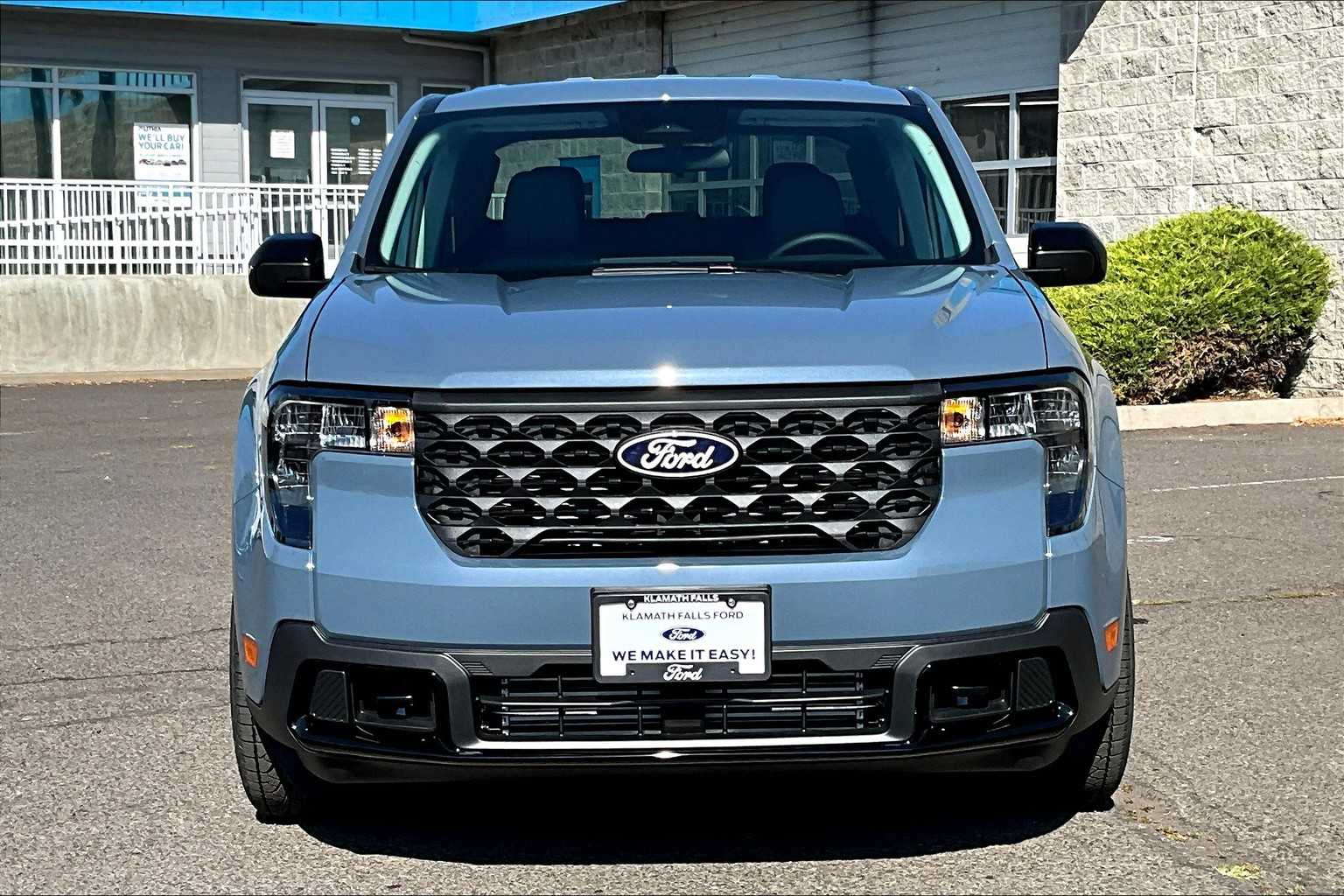 Thumbnail: 2025 Ford Maverick - 6