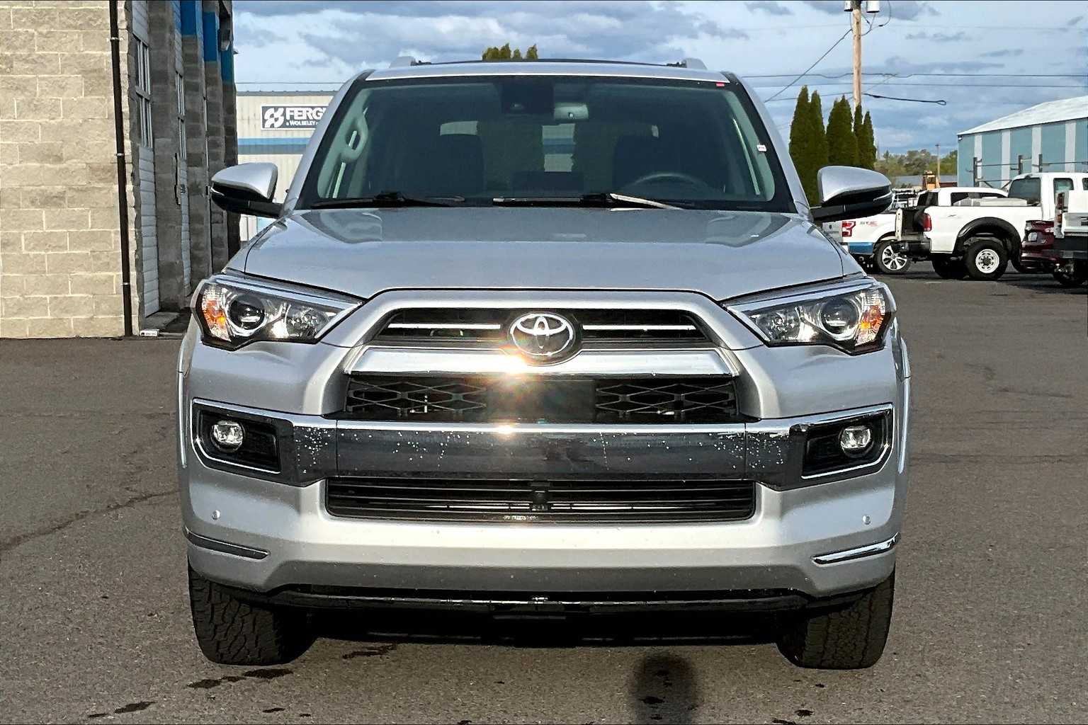 Thumbnail: 2022 Toyota 4Runner - 6