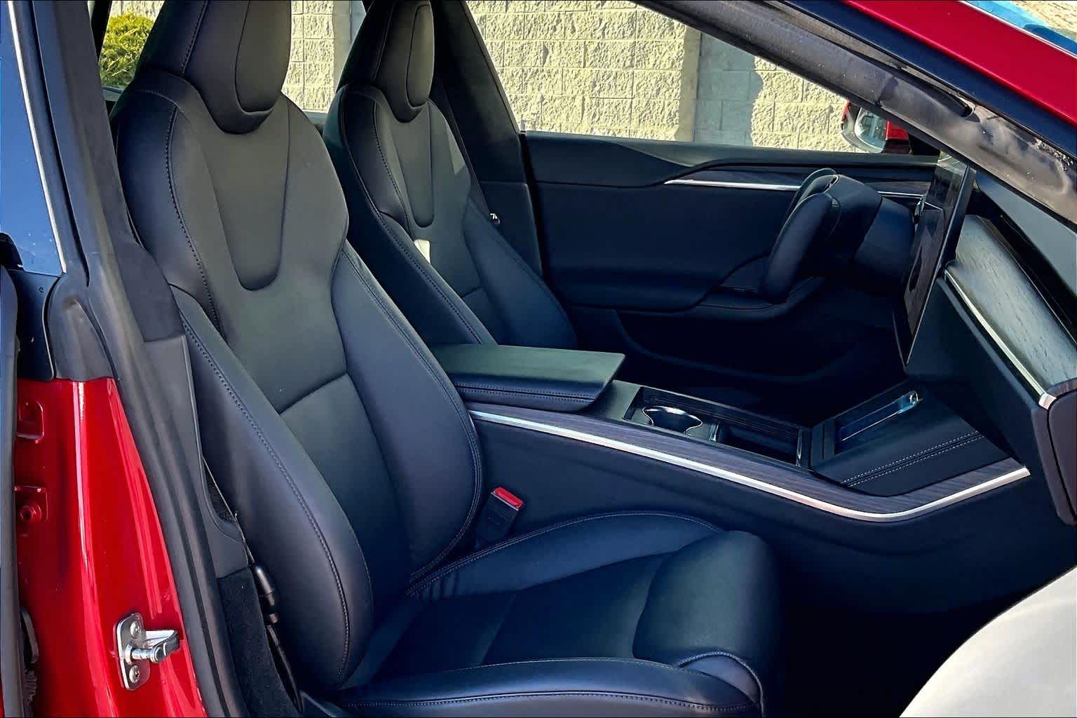 Thumbnail: 2022 Tesla Model S - 13