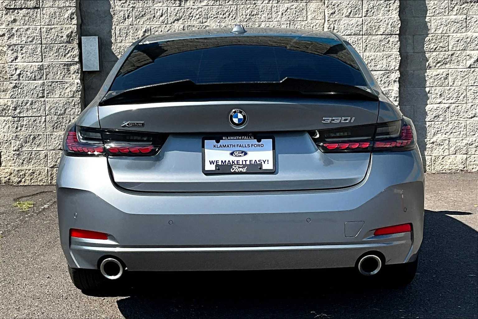 Thumbnail: 2023 BMW 3 Series - 5