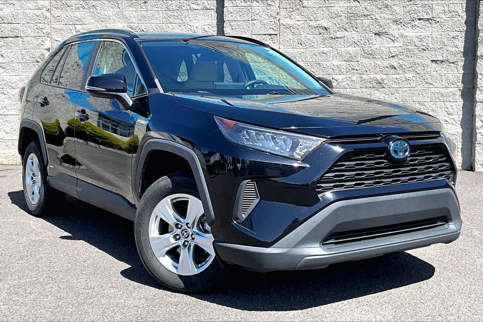Thumbnail: 2021 Toyota RAV4 - 21