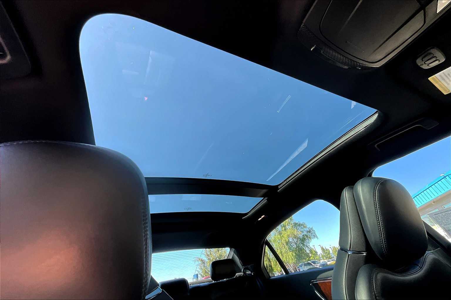 Thumbnail: 2018 Lincoln Continental - 30
