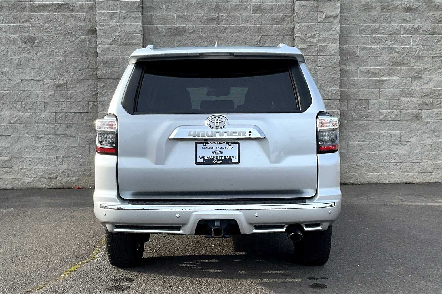 Thumbnail: 2022 Toyota 4Runner - 5